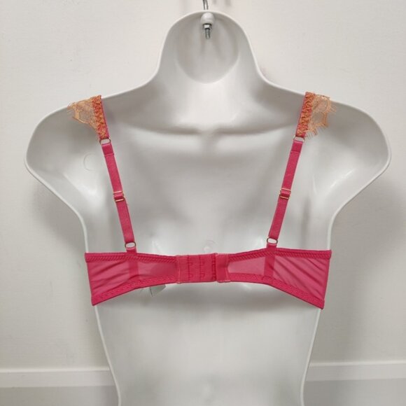 Linga Dore Women's Pink Lace Bra Size 32B NEW Romantic Gift Christmas - Picture 2 of 8